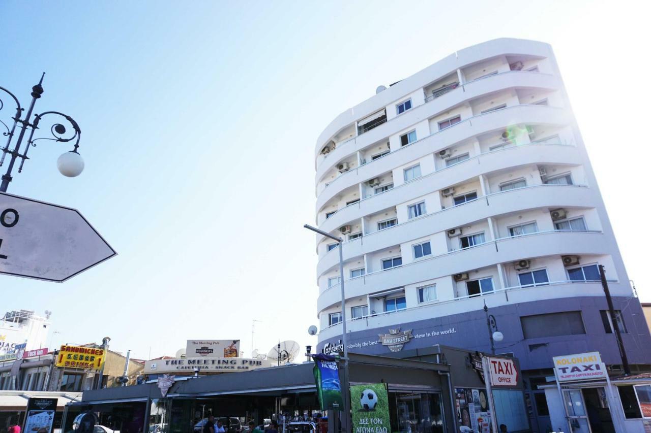 Lazuli Sea View Beachfront- Ap 61 Larnaca Esterno foto